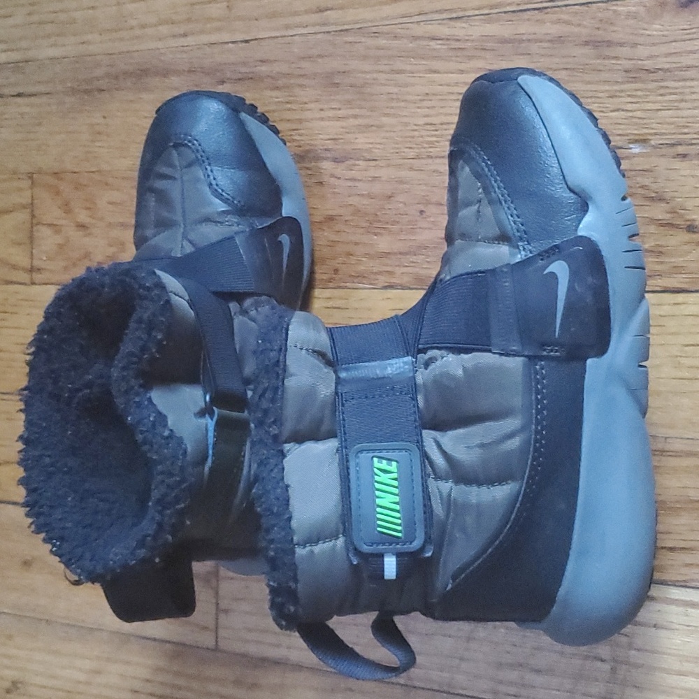 Nike Winter Boots